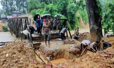 দীঘিনালা-খাগড়াছড়ি সড়কে যানচলাচল বন্ধ