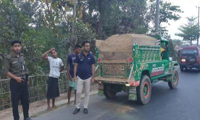 হালদা থেকে বালু উত্তোলনের দায়ে জরিমানা 