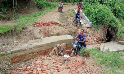 রাজস্থলীর পোয়াইতু ও ম্রওয়া পাড়া সড়কের বেহাল দশা 