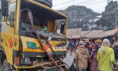 পলাশবাড়ীতে বাস-ট্রাক-মোটরসাইকেল সংঘর্ষ, তিনজনের মৃত্যু