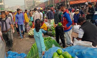 পাইকারির দ্বিগুণ দাম খুচরায়