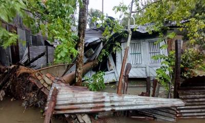 রেমালের তাণ্ডব : ঝালকাঠিতে ৬ শতাধিক ঘরবাড়ি বিধ্বস্ত