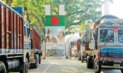 বেনাপোল বন্দরে দালালি ও চাঁদাবাজির অভিযোগে মামলা 