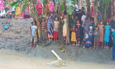 নড়িয়ায় তিন সন্তান নিয়ে নদীতে মায়ের ঝাঁপ একদিন পর ছেলের মরেদহ উদ্ধার 