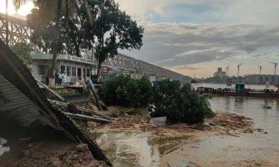 ভৈরবে মেঘনার ভাঙনে হুমকিতে ঘরবাড়ি ও রেলসেতু