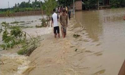 টানা বৃষ্টিতে ফটিকছড়ির নিম্নাঞ্চল প্লাবিত পানিবন্দি ১৮ ইউনিয়নের মানুষ