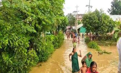 কসবায় কমতে শুরু করেছে বন্যার পানি 