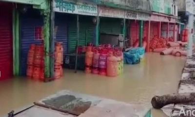 বৃষ্টির পানি বড়লেখার পৌরবাসীর জন্য অভিশাপ 