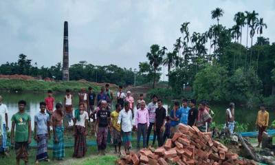 লালমোহনে অভিযোগের ভিত্তিতে আবাসিক এলাকার ইটভাটা পরিদর্শনে পরিবেশ অধিদপ্তর